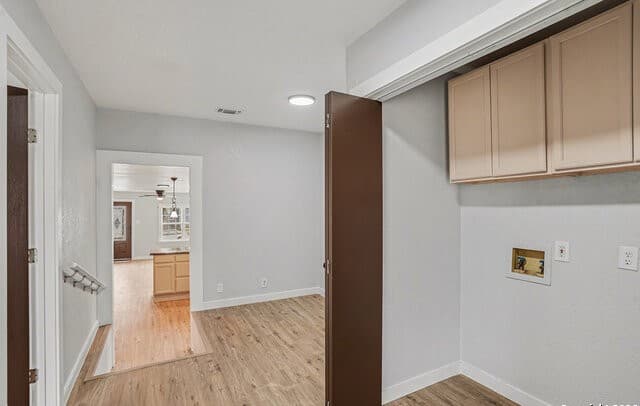 2039  Schley Ave, San Antonio, TX 78210 — photo 11