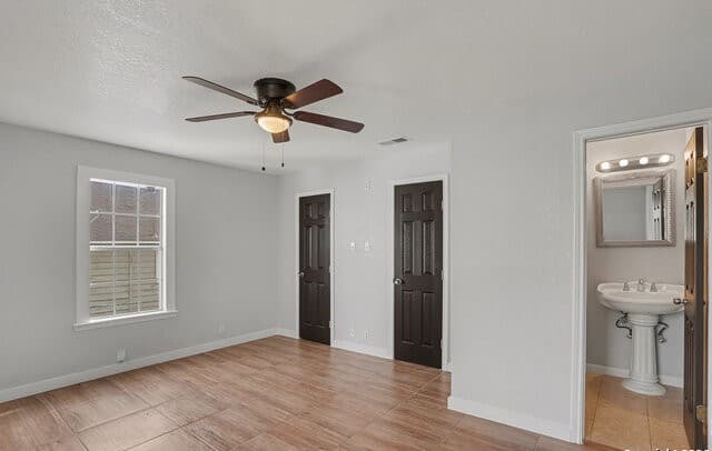 2039  Schley Ave, San Antonio, TX 78210 — photo 17