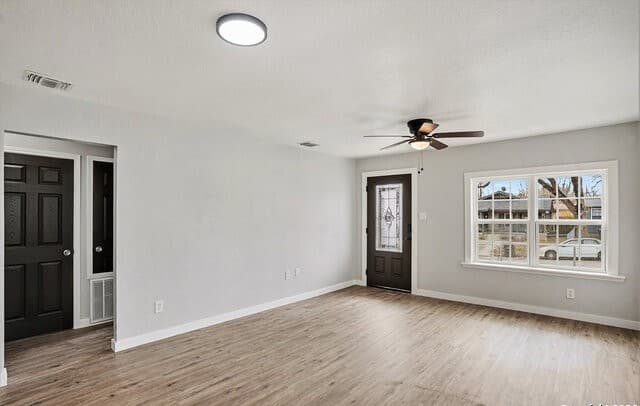 2039  Schley Ave, San Antonio, TX 78210 — photo 5