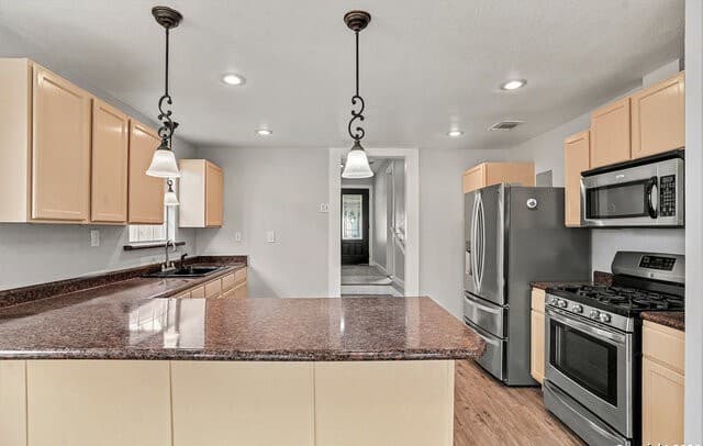 2039  Schley Ave, San Antonio, TX 78210 — photo 7