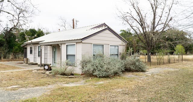 730 N Main, Utopia, TX 78884 — photo 4