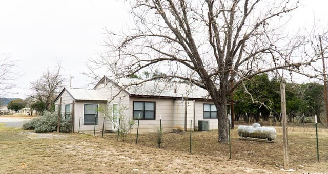 730 N Main, Utopia, TX 78884 — photo 7