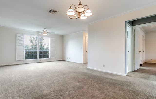 165 W Rampart Unit 104, San Antonio, TX 78216 — photo 2
