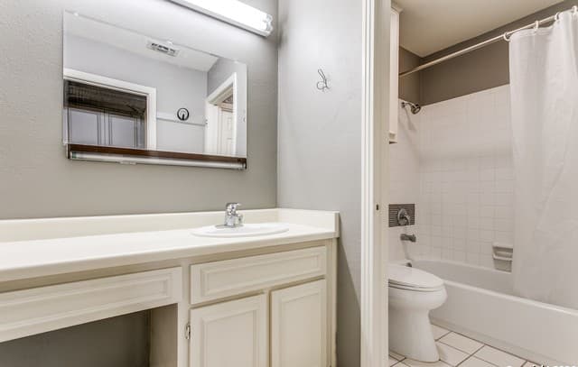165 W Rampart Unit 104, San Antonio, TX 78216 — photo 8