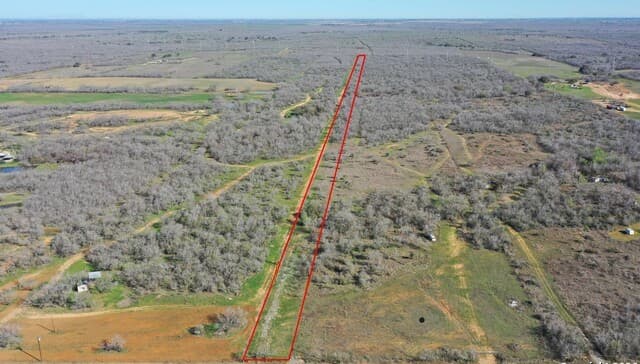 6093  Leal, Pleasanton, TX 78064 — photo 2