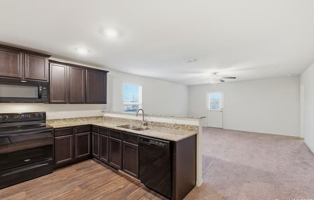 8408  Roadrunner Passage, San Antonio, TX 78222 — photo 10