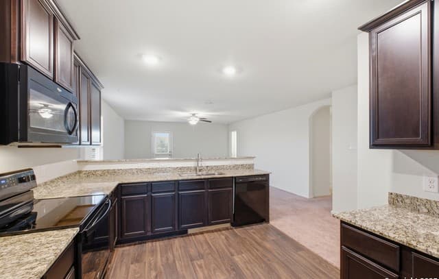8408  Roadrunner Passage, San Antonio, TX 78222 — photo 9