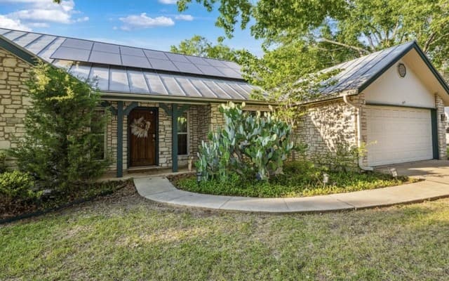 101  Country Ln