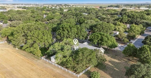 101  Country Ln, Castroville, TX 78009 — photo 13