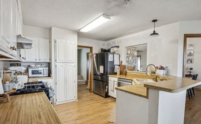 101  Country Ln, Castroville, TX 78009 — photo 6