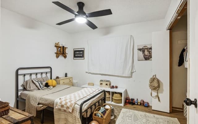 101  Country Ln, Castroville, TX 78009 — photo 9