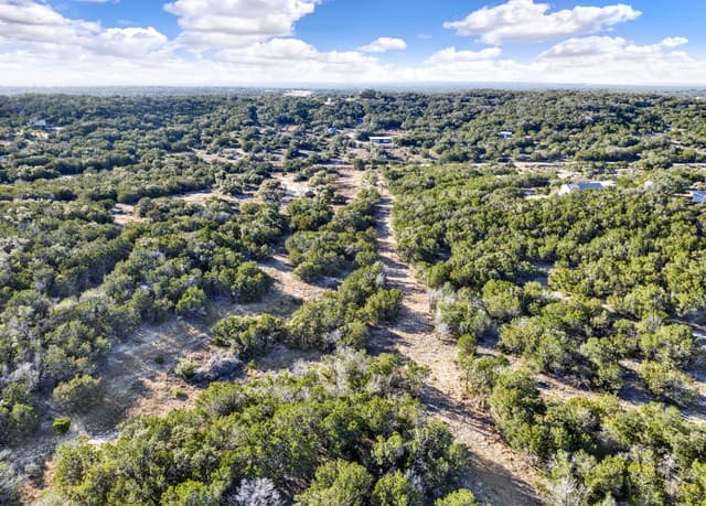 388  County Road 243, Hondo, TX 78861 — photo 2