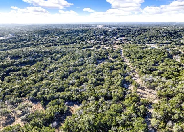 388  County Road 243, Hondo, TX 78861 — photo 4