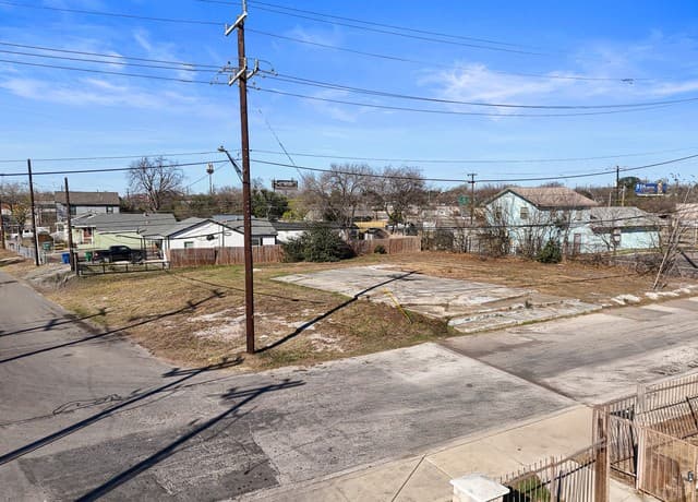 731  Runnels, San Antonio, TX 78208 — photo 12