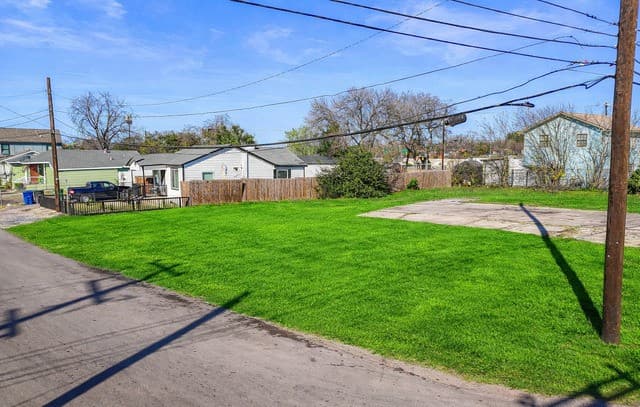 731  Runnels, San Antonio, TX 78208 — photo 2