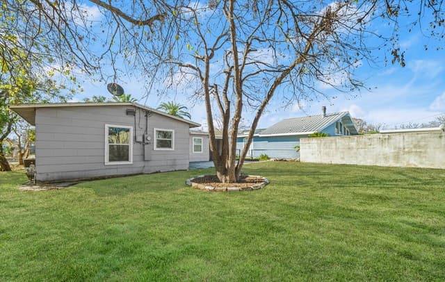 339  Creath, San Antonio, TX 78221 — photo 25