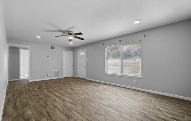 339  Creath, San Antonio, TX 78221 — photo 7