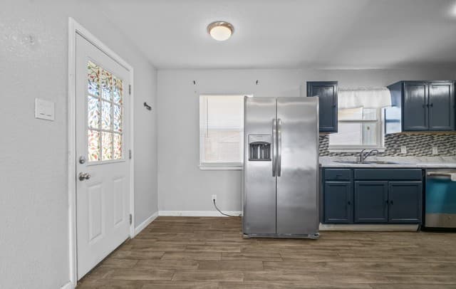 339  Creath, San Antonio, TX 78221 — photo 9
