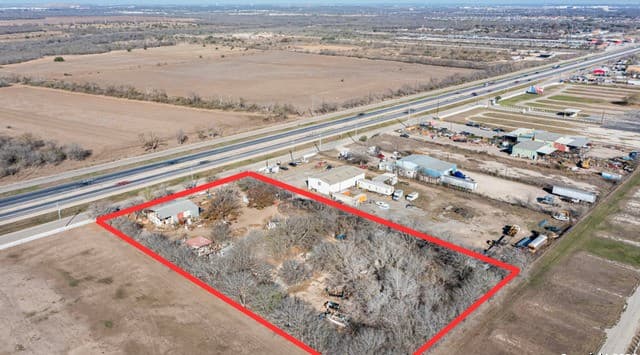 12748 S State Highway 16, San Antonio, TX 78224 — photo 4
