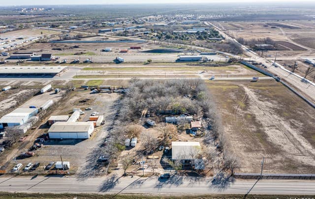 12748 S State Highway 16, San Antonio, TX 78224 — photo 5