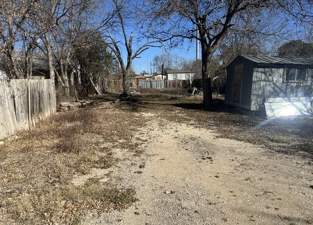 3939  Culebra, San Antonio, TX 78228 — photo 4
