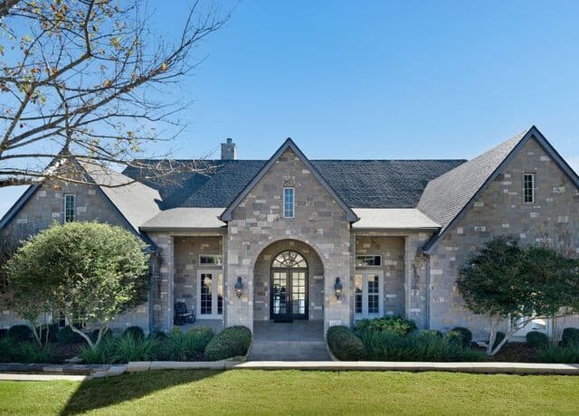 8514 Woodpecker Way