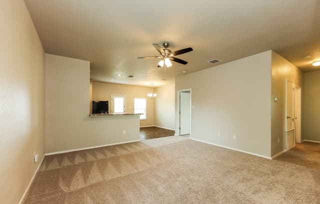 3207  Pedernales, San Antonio, TX 78223 — photo 5