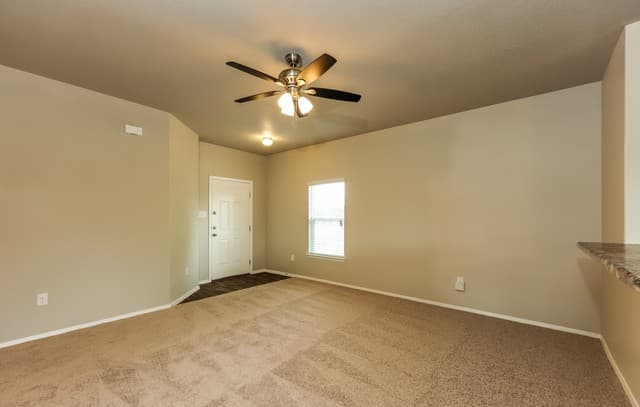 3207  Pedernales, San Antonio, TX 78223 — photo 6