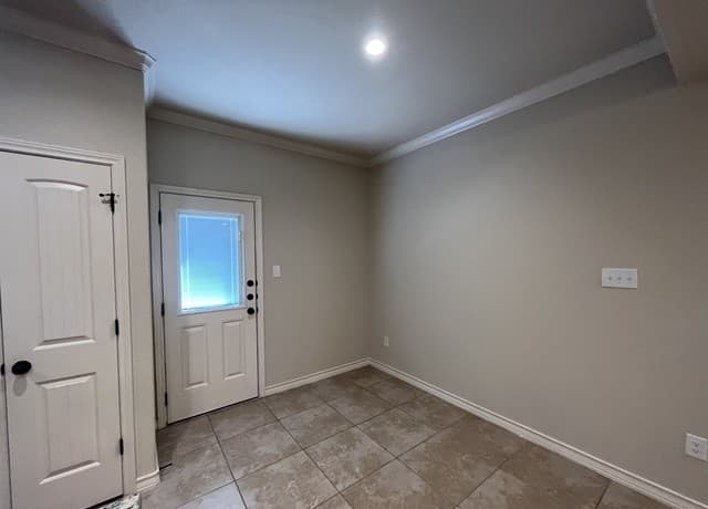 6534  Marcel Way Unit 102, San Antonio, TX 78233 — photo 6