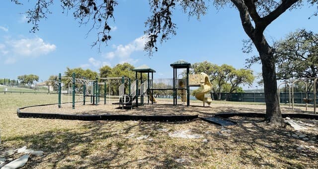 252  River Cliff, Spring Branch, TX 78070 — photo 11