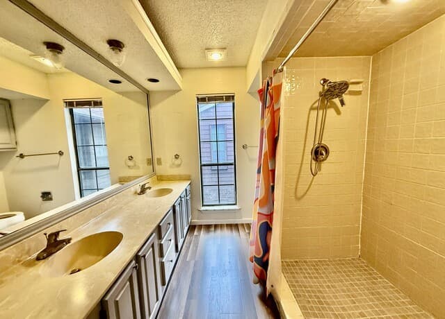 8633  Datapoint Unit 226, San Antonio, TX 78229 — photo 12