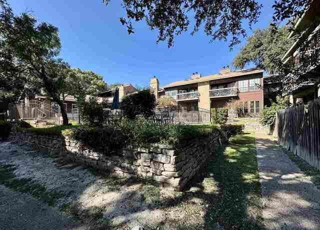 8633  Datapoint Unit 226, San Antonio, TX 78229 — photo 14