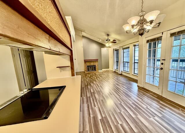 8633  Datapoint Unit 226, San Antonio, TX 78229 — photo 5