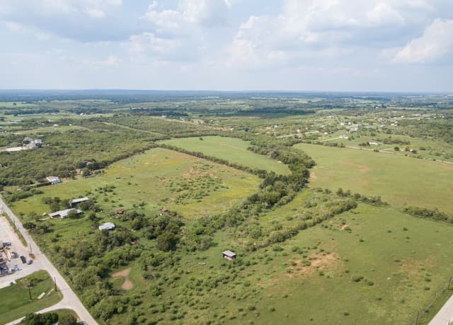 1804  Sutherland Springs, Floresville, TX 78114 — photo 11