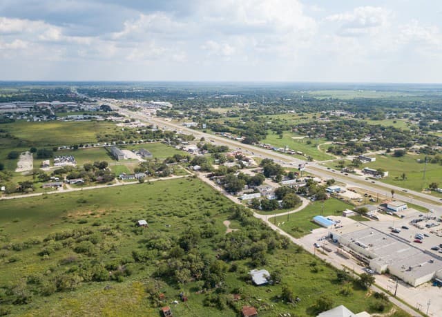 1804  Sutherland Springs, Floresville, TX 78114 — photo 13