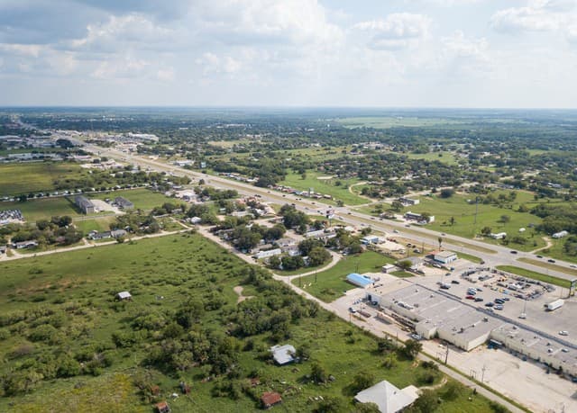1804  Sutherland Springs, Floresville, TX 78114 — photo 14