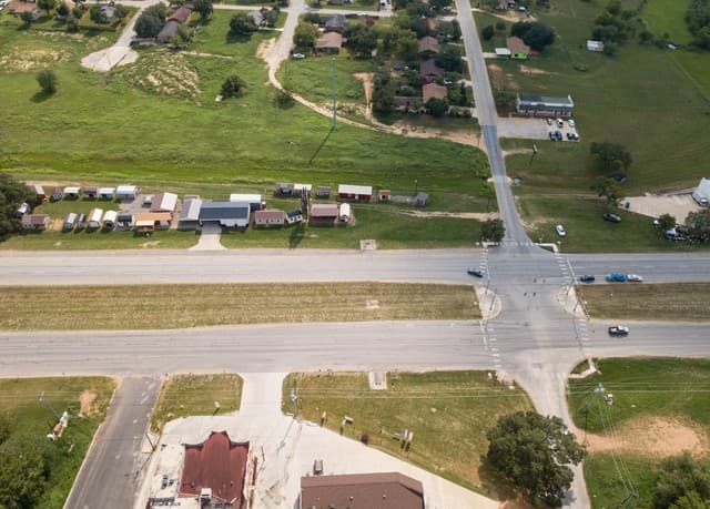 1804  Sutherland Springs, Floresville, TX 78114 — photo 7