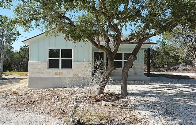 1436 Laguna