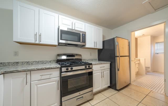 212  Mclane Unit A, San Antonio, TX 78212 — photo 16