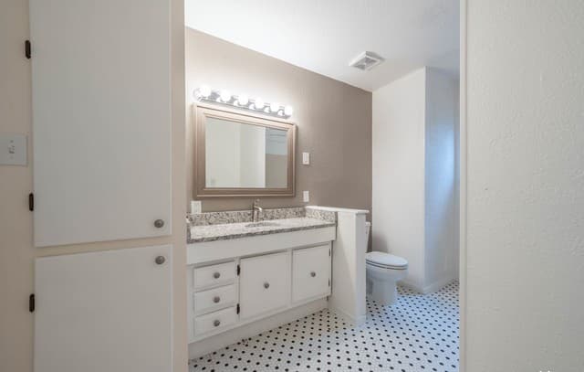 212  Mclane Unit A, San Antonio, TX 78212 — photo 19