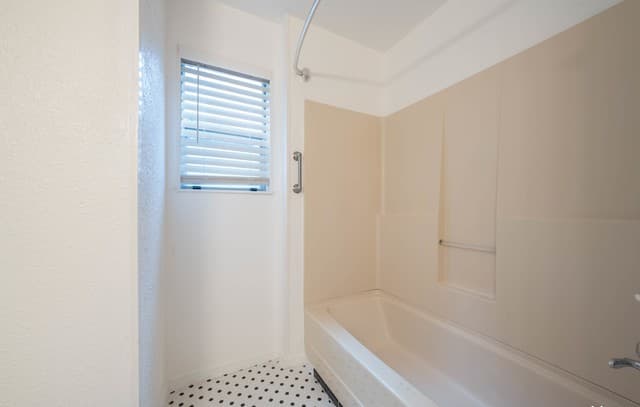 212  Mclane Unit A, San Antonio, TX 78212 — photo 20