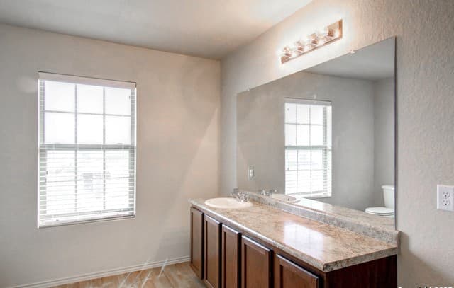 8926  Gerald Ohara, San Antonio, TX 78221 — photo 15