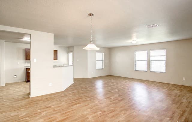 8926  Gerald Ohara, San Antonio, TX 78221 — photo 5