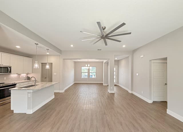 381  Monarch, Canyon Lake, TX 78133 — photo 10