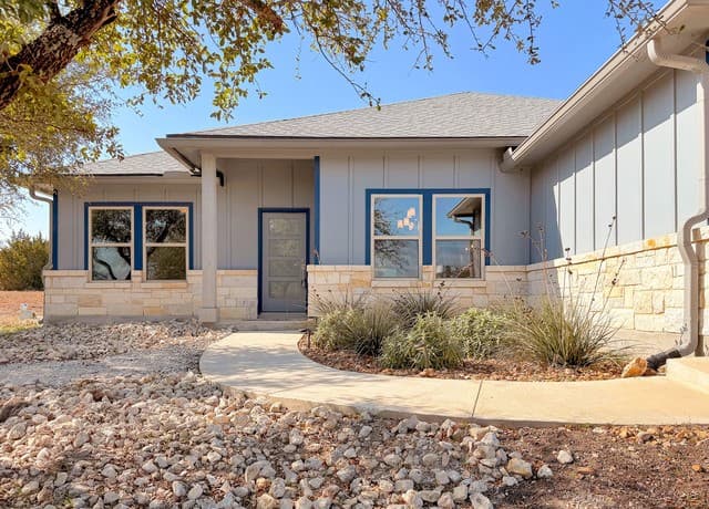 381  Monarch, Canyon Lake, TX 78133 — photo 3
