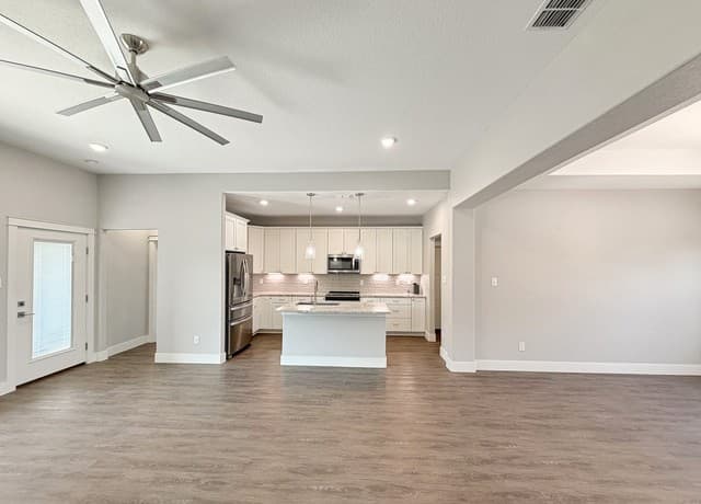 381  Monarch, Canyon Lake, TX 78133 — photo 9