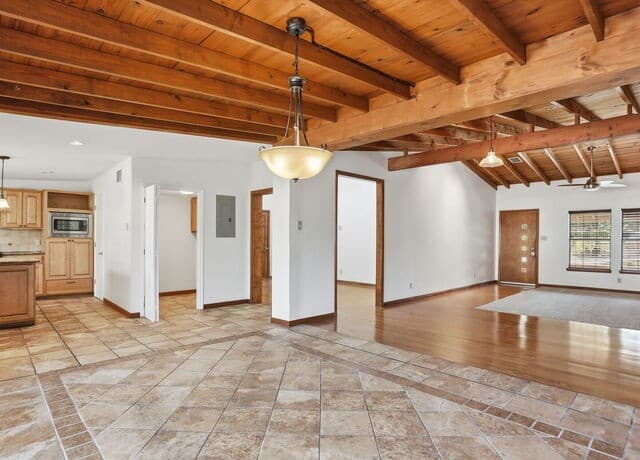 543  Robinhood Pl, San Antonio, TX 78209 — photo 12