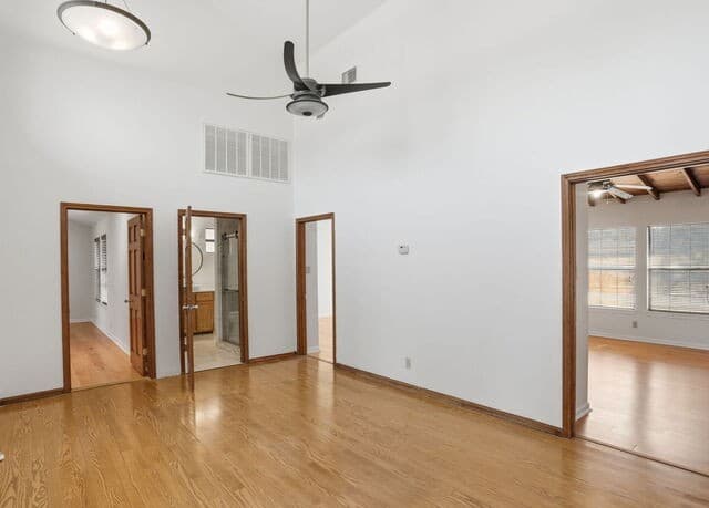 543  Robinhood Pl, San Antonio, TX 78209 — photo 17