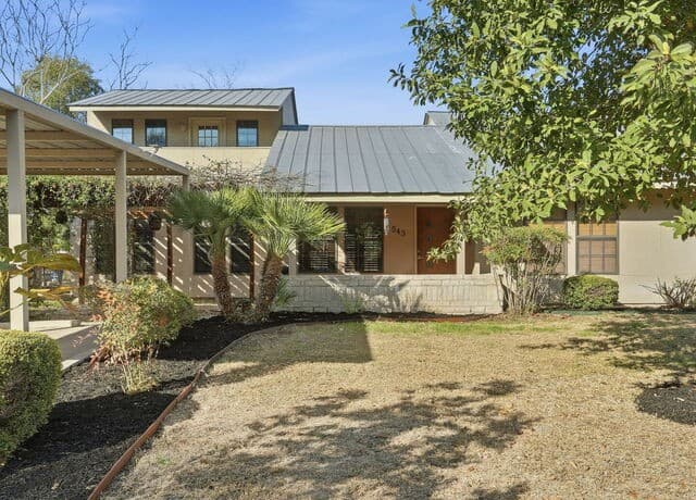 543  Robinhood Pl, San Antonio, TX 78209 — photo 3