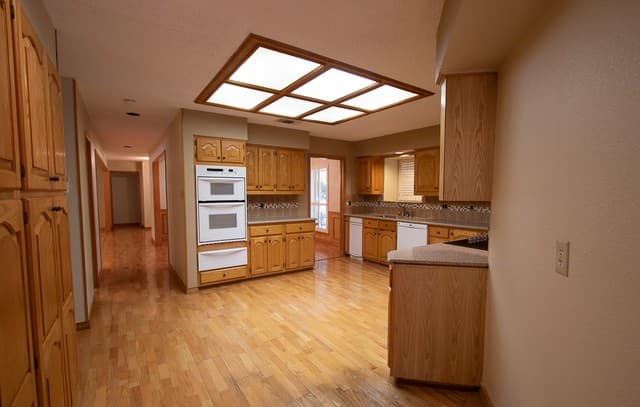 8  Granburg Pl, San Antonio, TX 78218 — photo 10